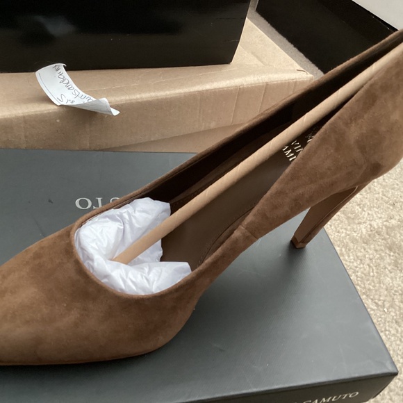 Vince Camuto Suede Pumps NIB size 9 - Picture 4 of 7